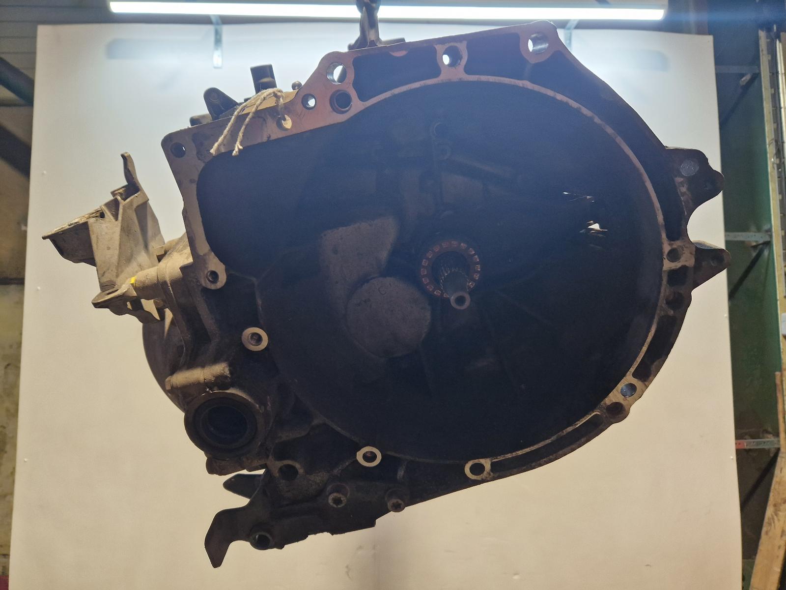 View Auto part Gearbox Peugeot 308 2019