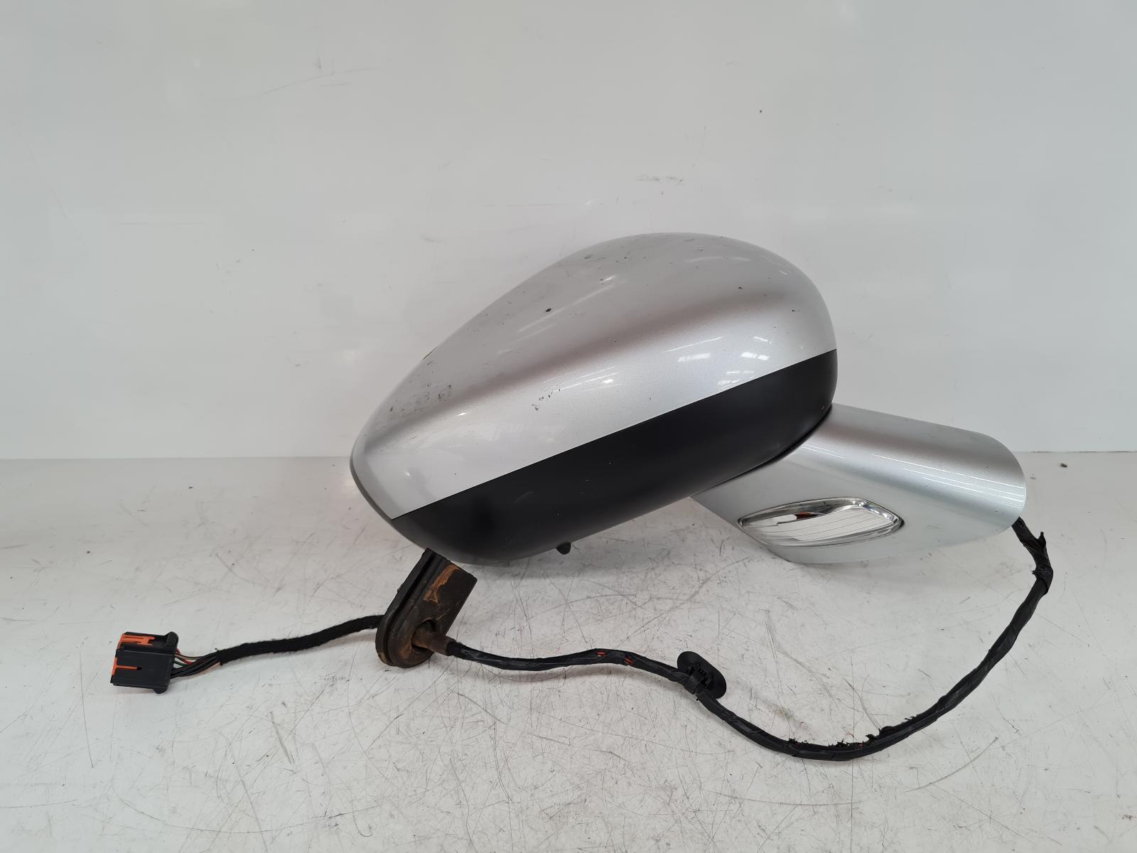 View Auto part R Door Mirror Citroen C5 2013