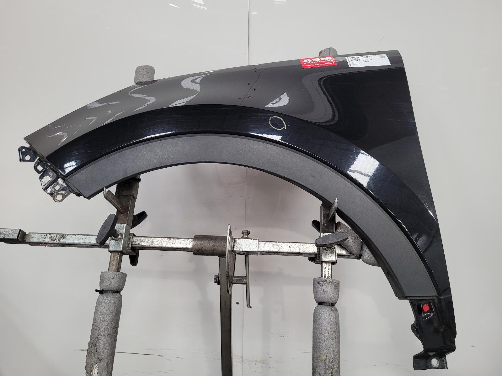 View Auto part L Wing Kia Sportage 2014