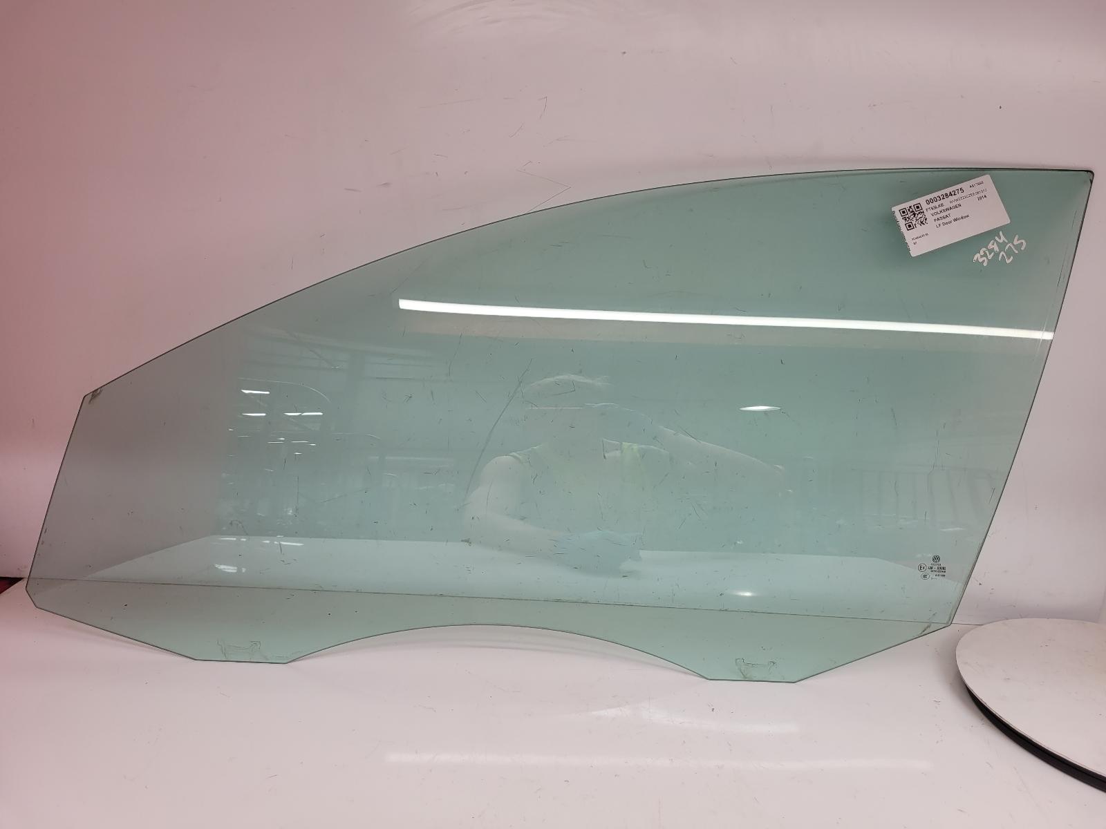 View Auto part LF Door Window Volkswagen Passat 2014