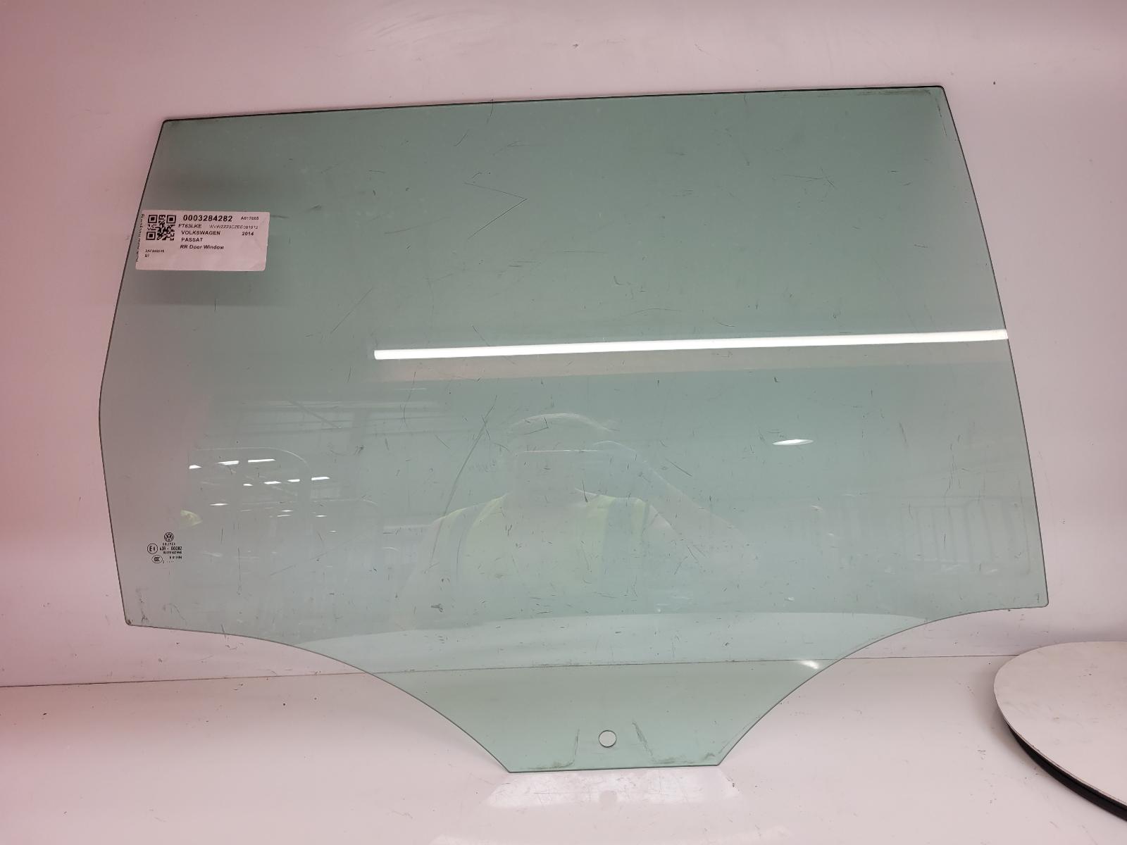 View Auto part RR Door Window Volkswagen Passat 2014