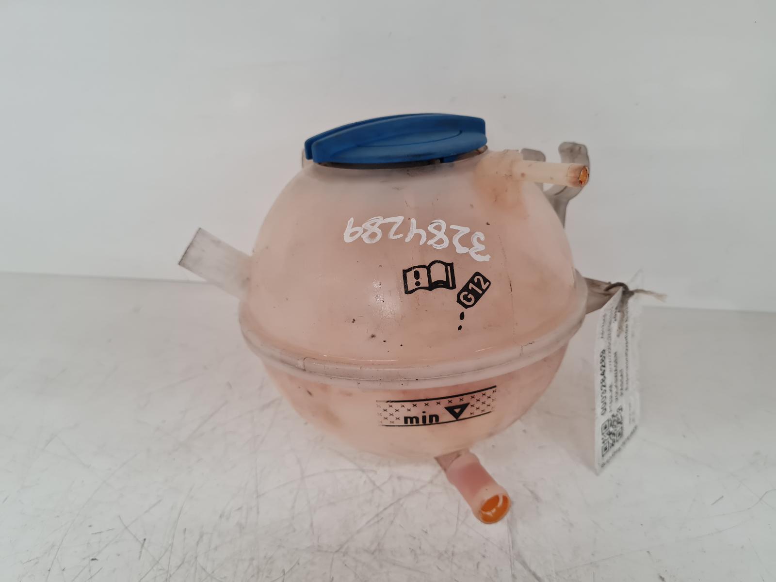 View Auto part Overflow Bottle Volkswagen Passat 2014