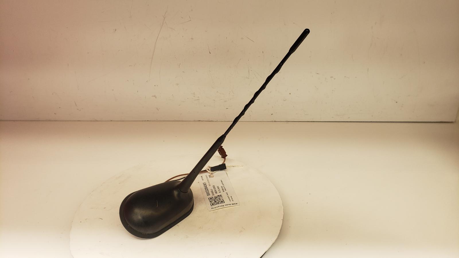 View Auto part Antenna Mercedes B Class 2005
