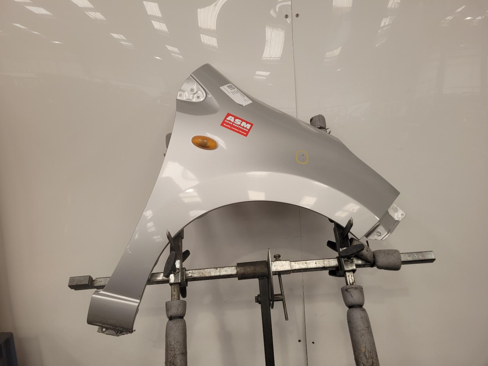 View Auto part R Wing Suzuki Alto 2011