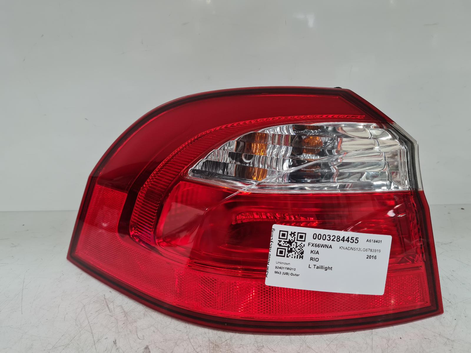 View Auto part L Taillight Kia Rio 2016