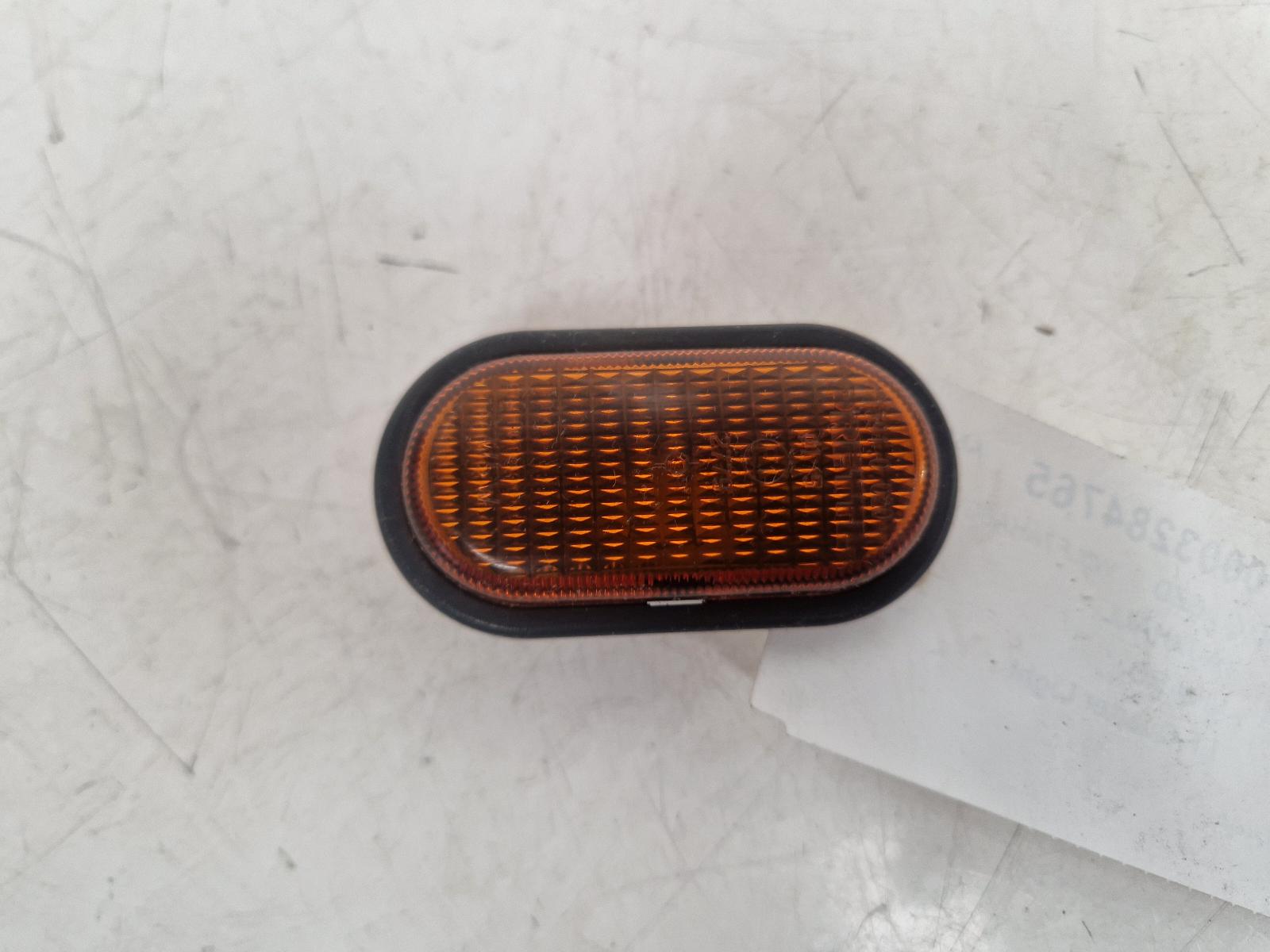 View Auto part L Indicator Light Vauxhall Vivaro 2012