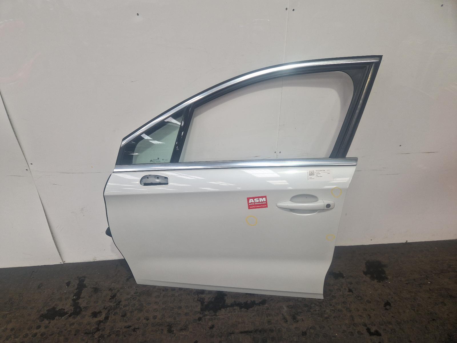 View Auto part L Front Door Citroen Ds4 2013