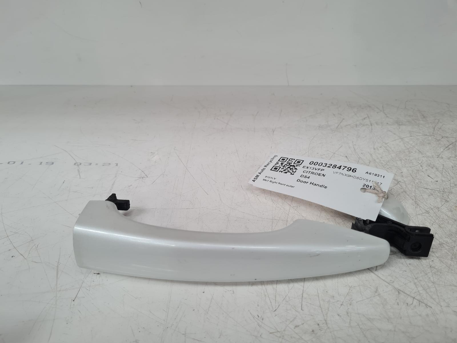 View Auto part Door Handle Citroen Ds4 2013