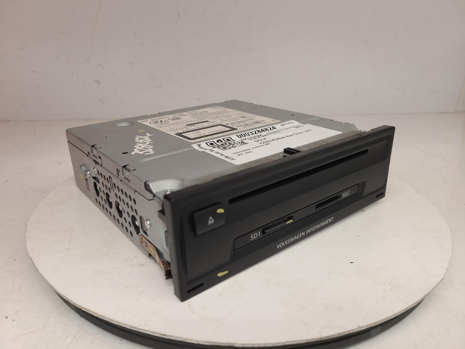 View Auto part CD Changer Volkswagen Golf 2013