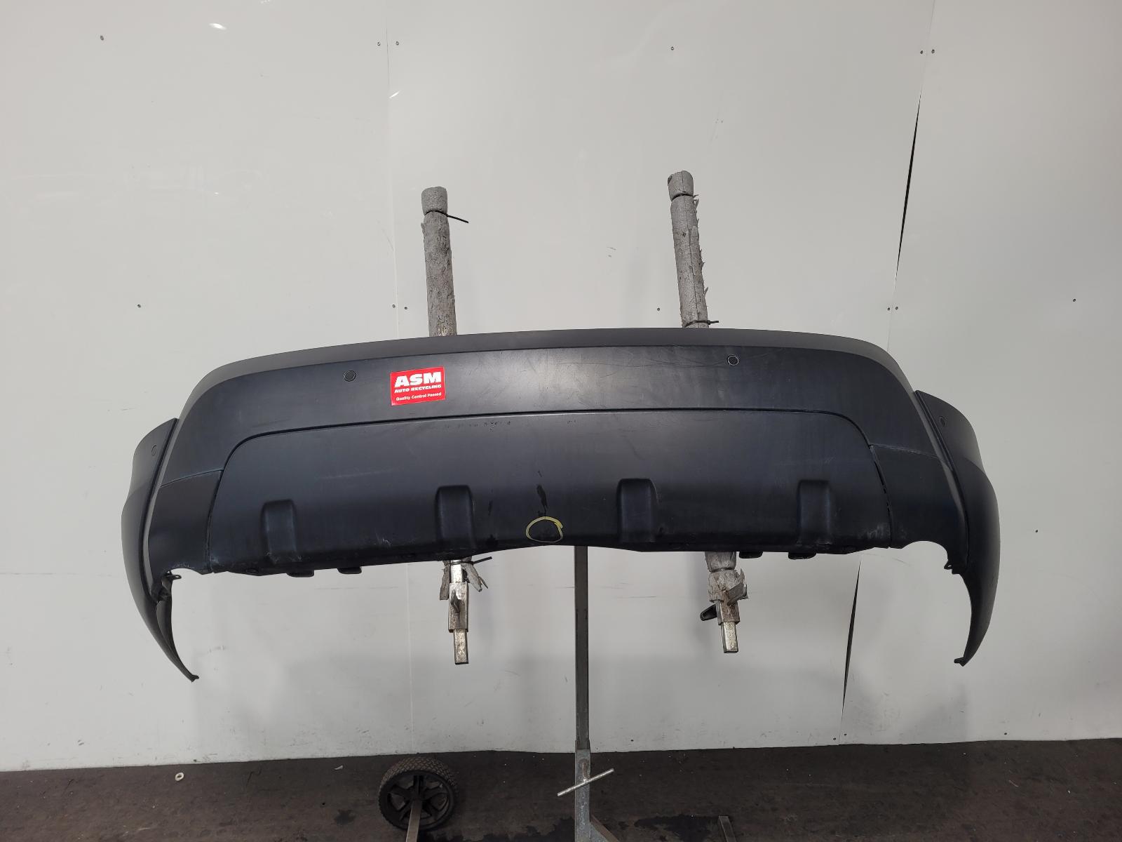 View Auto part Rear Bumper Land Rover Discovery 2017