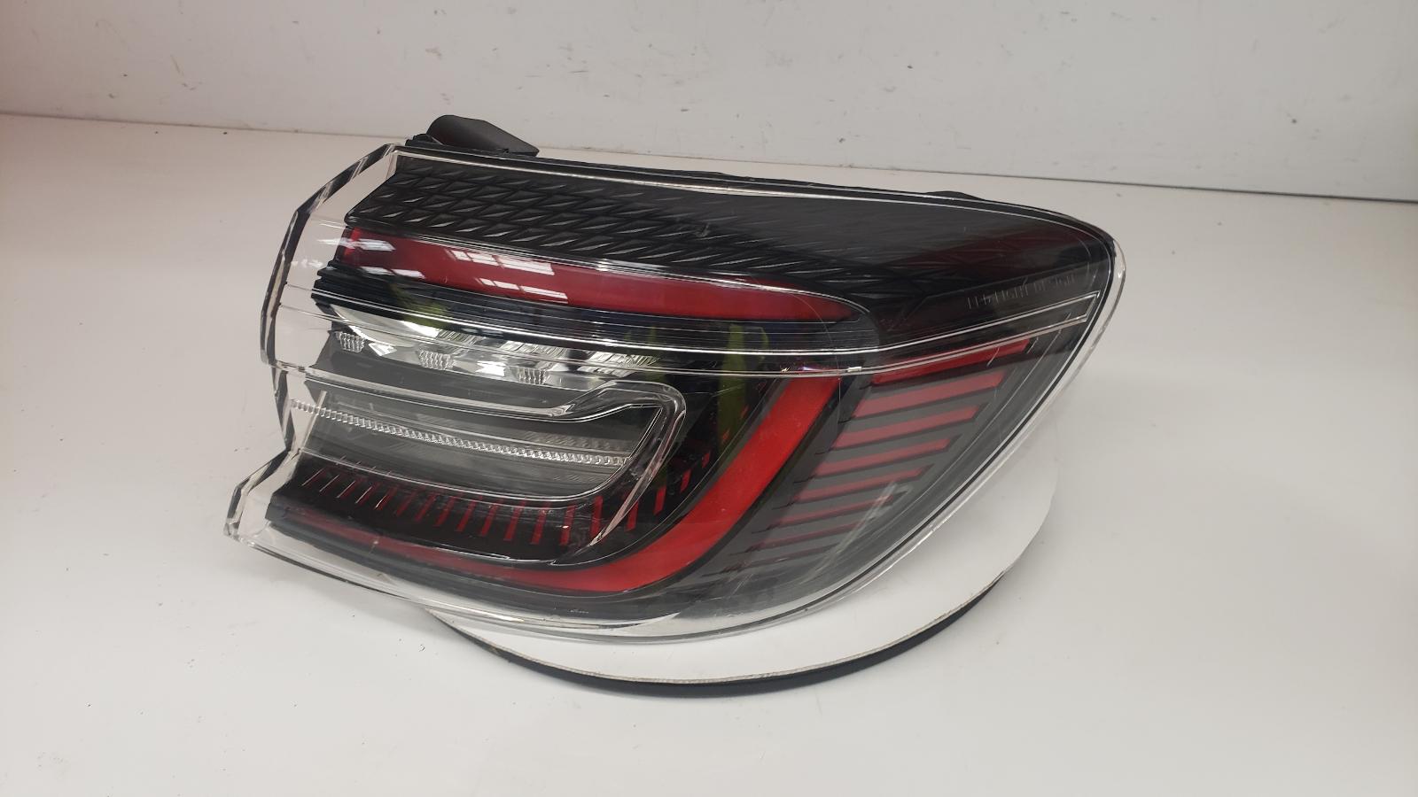 View Auto part R Taillight Renault Clio 2024