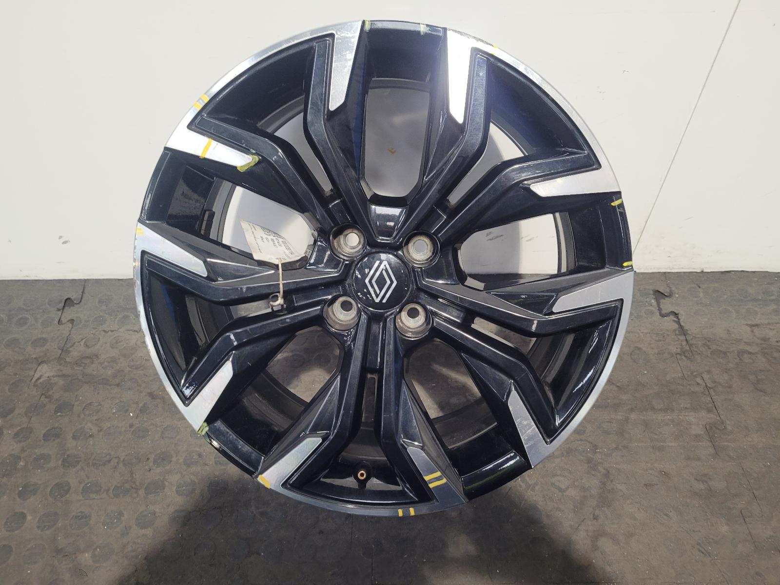 View Auto part Wheel Renault Clio 2024