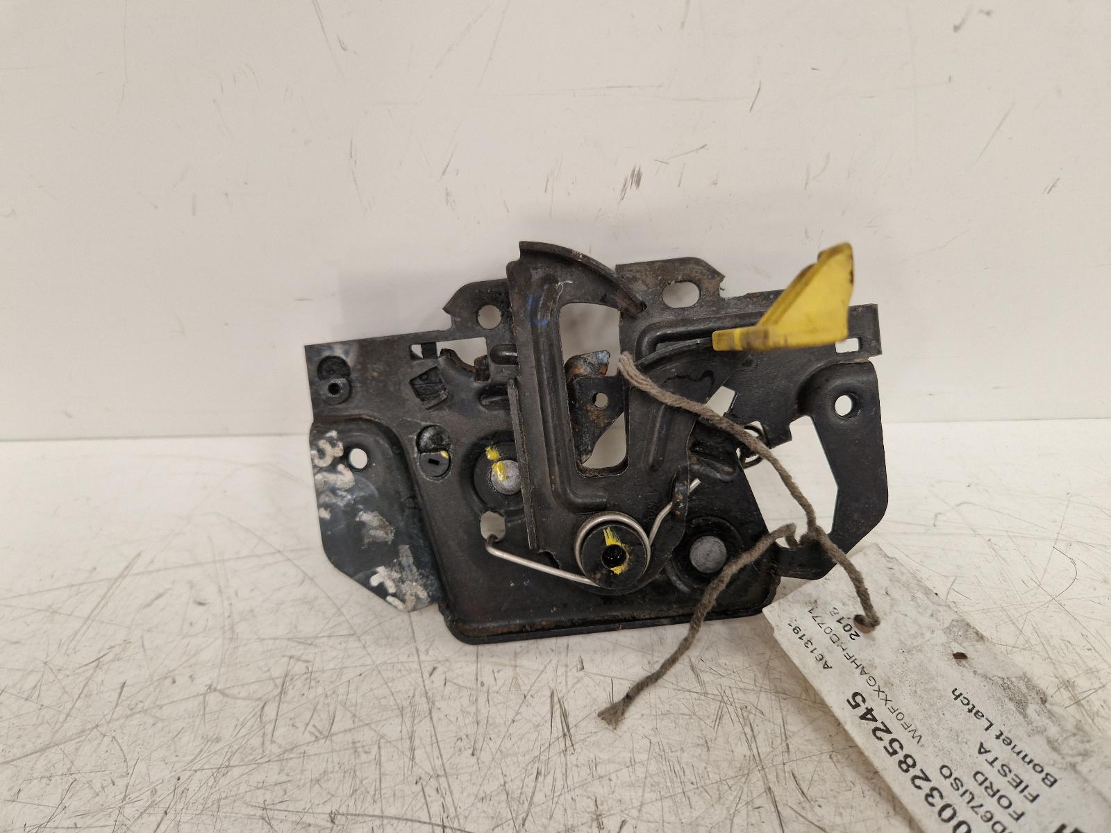 View Auto part Bonnet Latch Ford Fiesta 2018