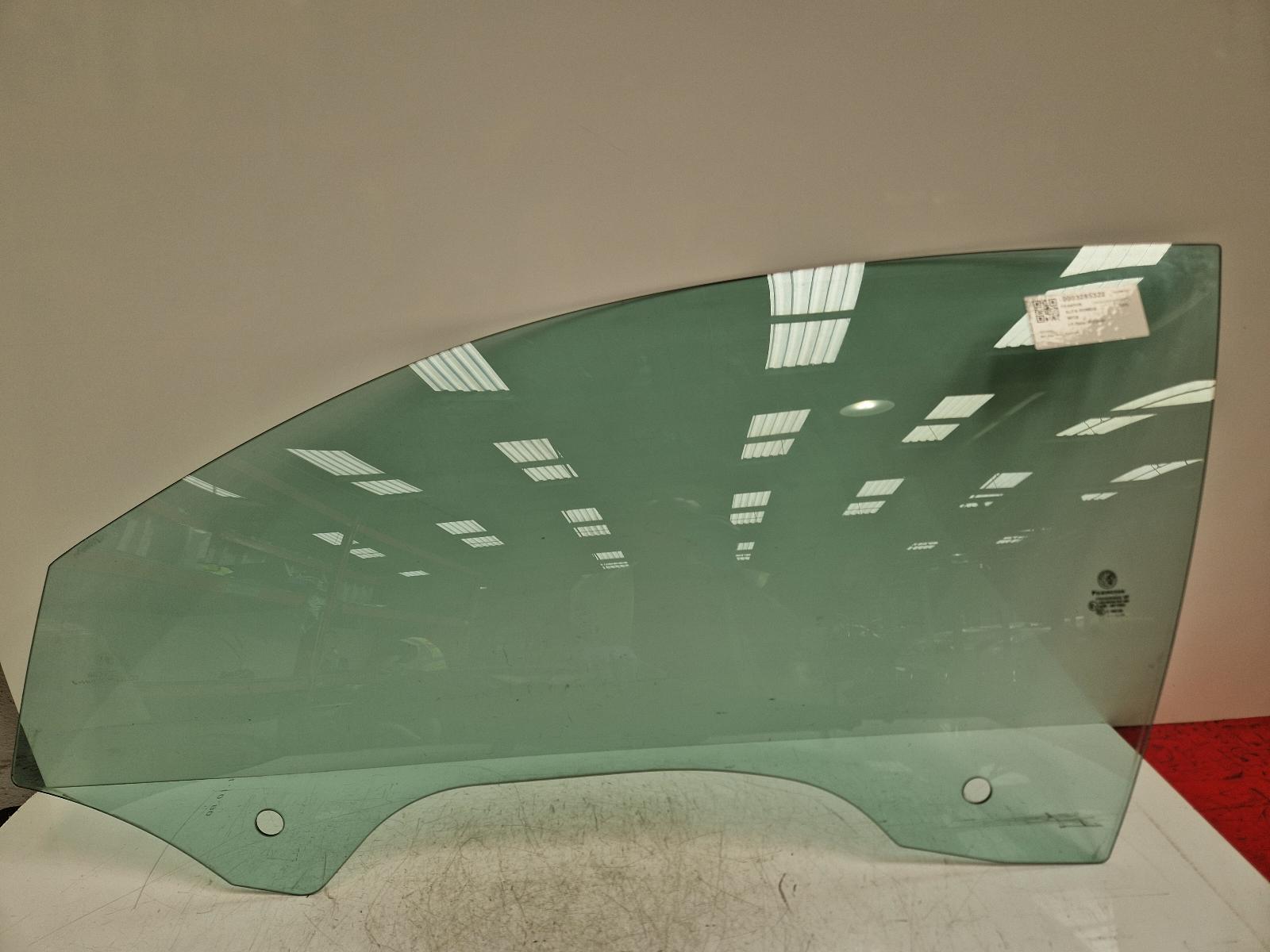 View Auto part LF Door Window Alfa Romeo Mito 2009