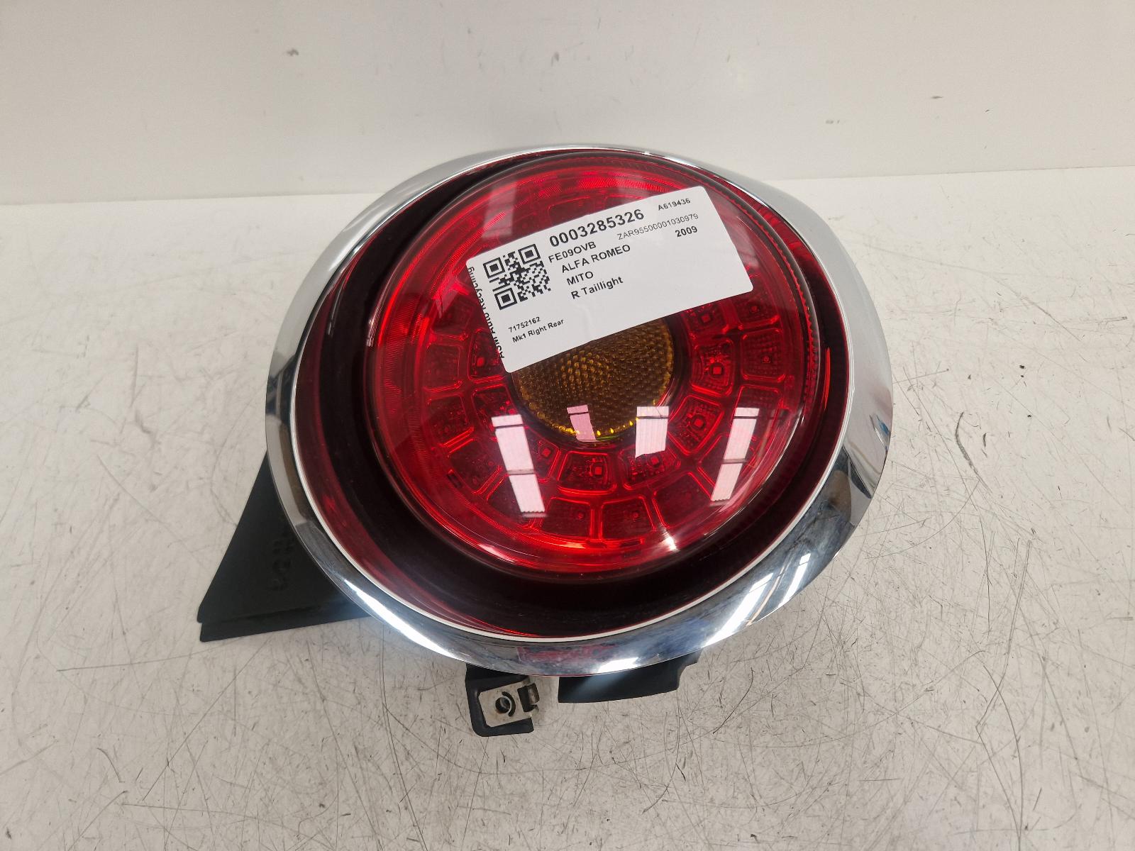 View Auto part R Taillight Alfa Romeo Mito 2009