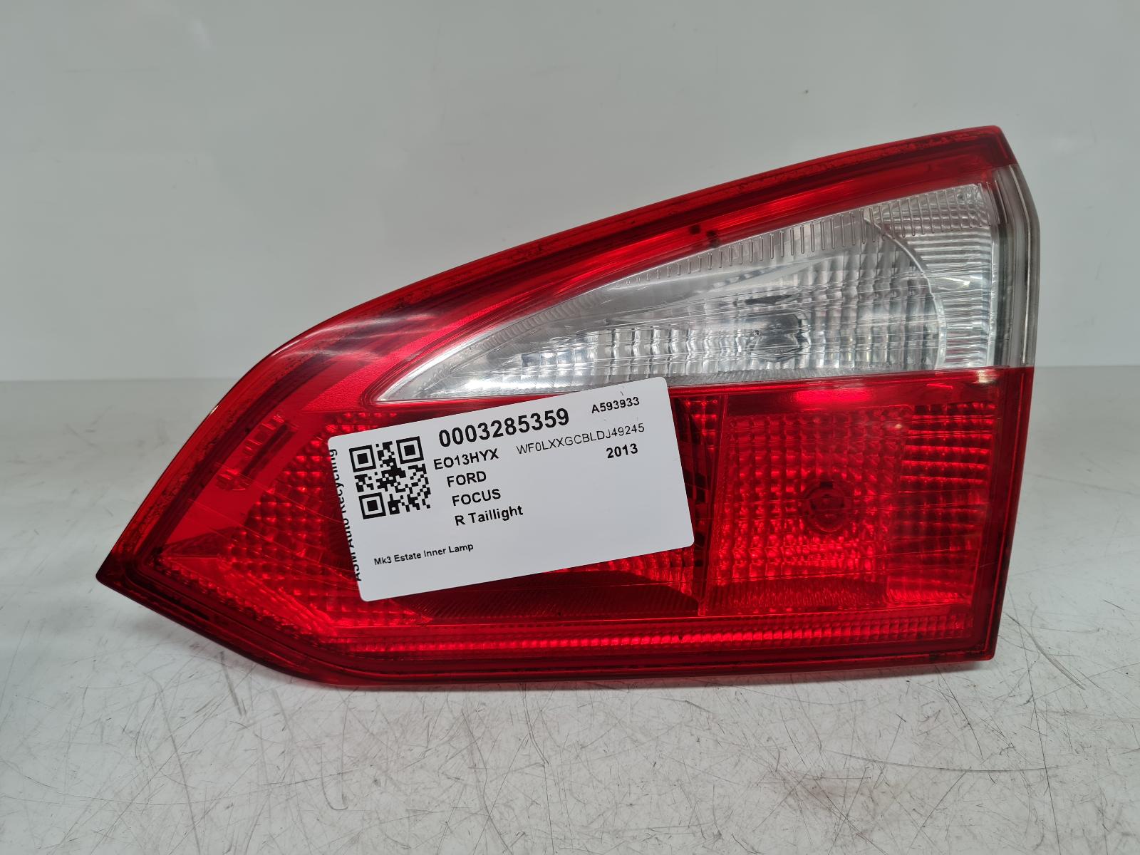 View Auto part R Taillight Ford Focus 2013