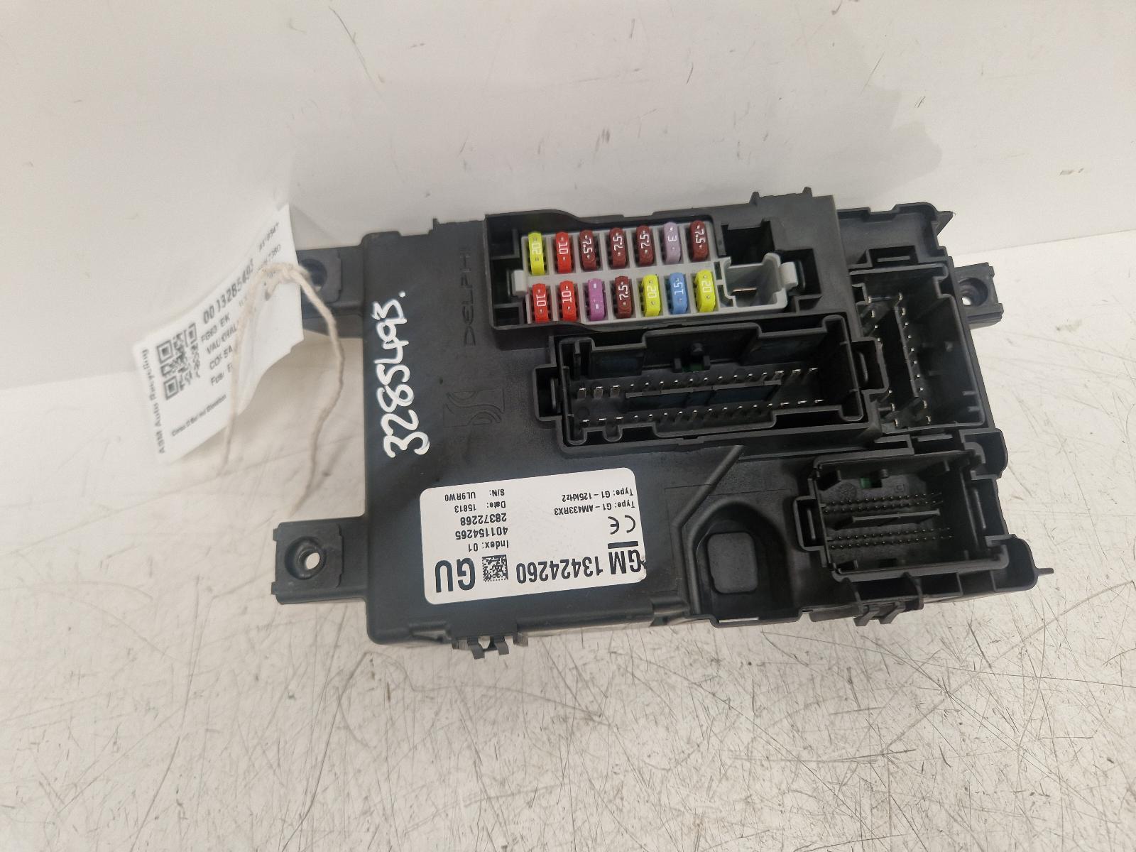 View Auto part Fuse Box Vauxhall Corsa 2013