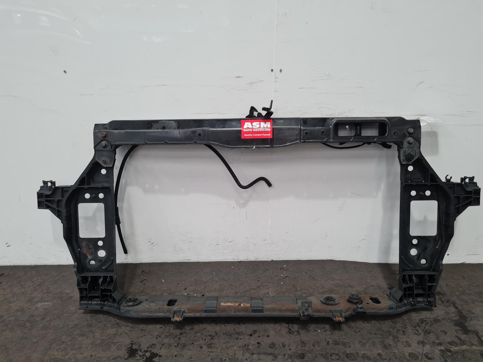 View Auto part Front Panel Hyundai I20 2015