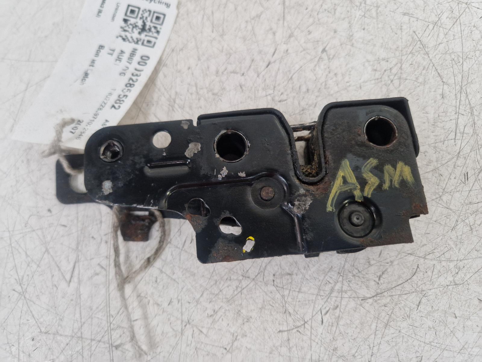 View Auto part Bonnet Latch Audi Tt 2007