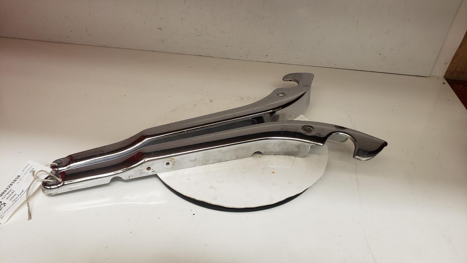 View Auto part Trim Panel Suzuki Vz800 2001