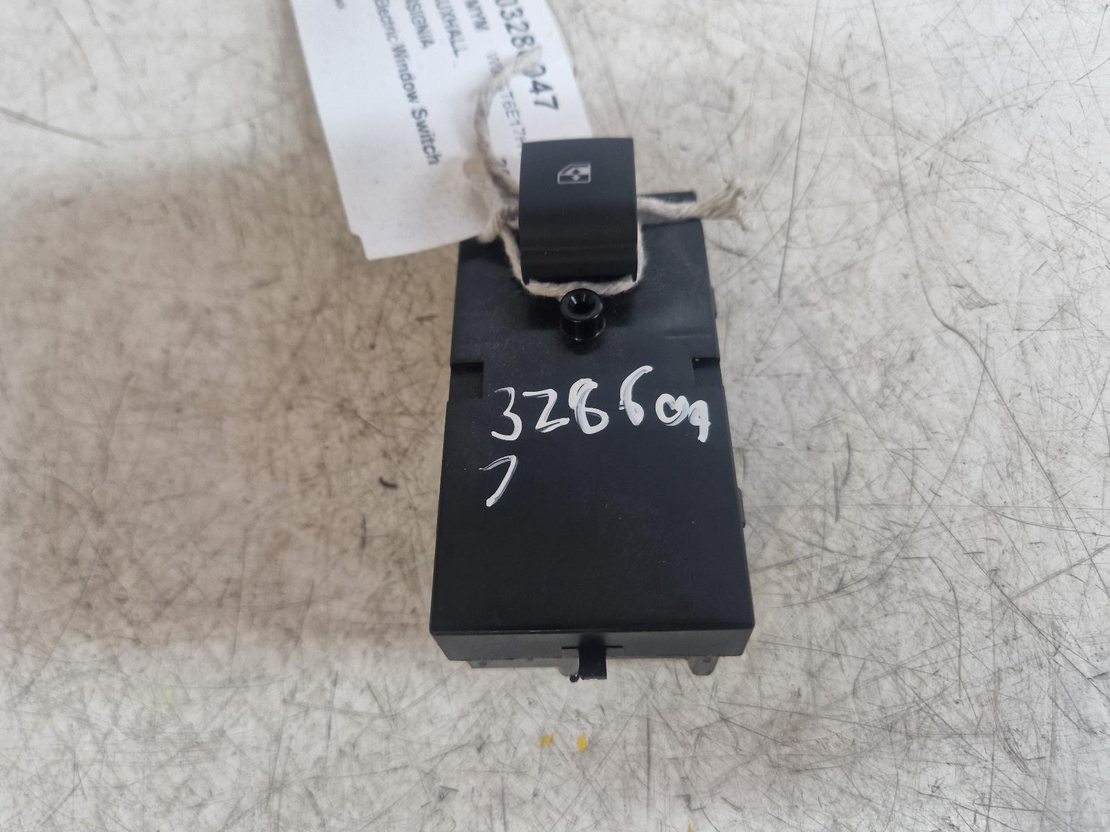 View Auto part Elect. Window Switch Vauxhall Insignia 2017