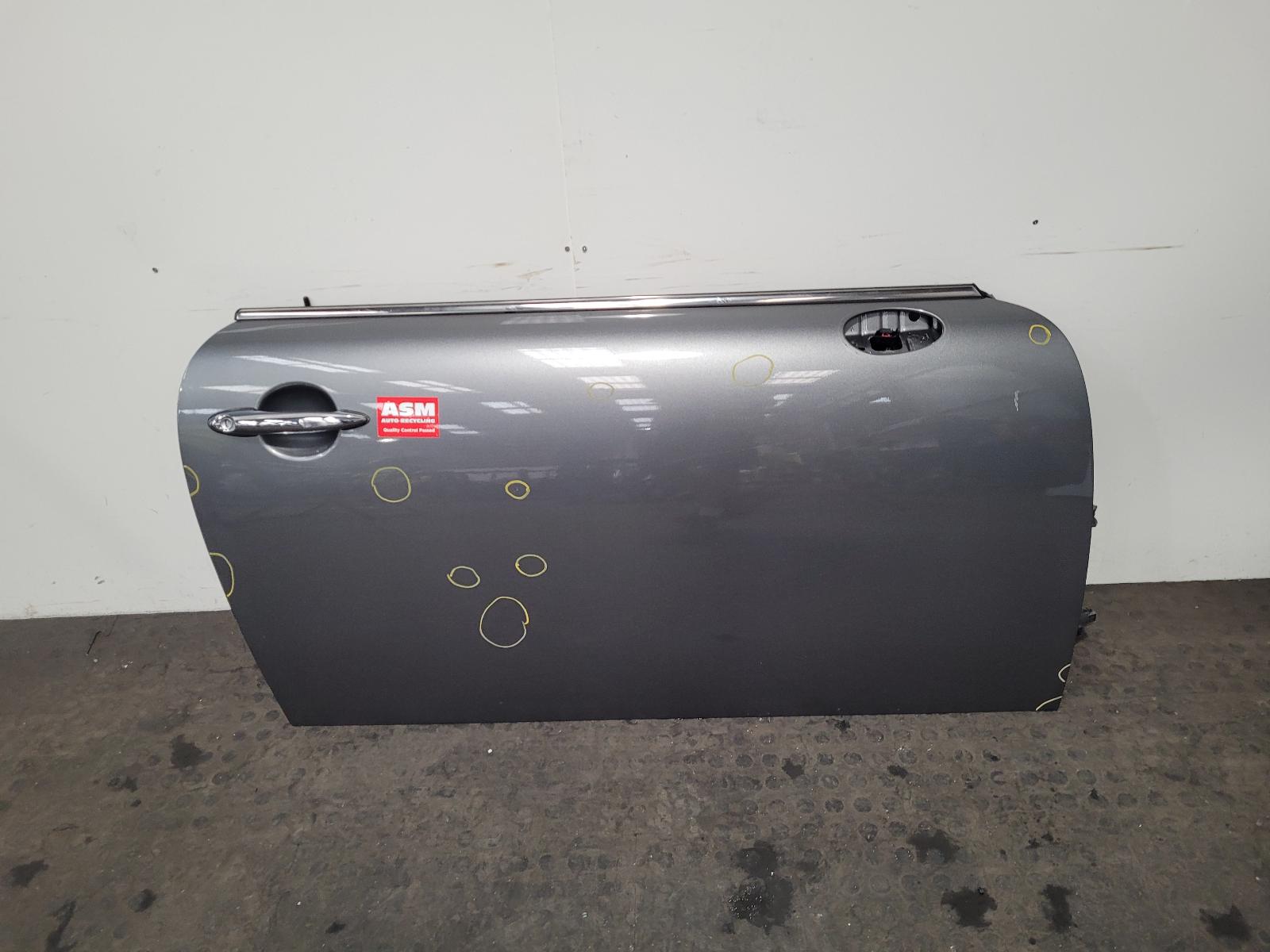 View Auto part R Front Door Mini (bmw) Mini 2009