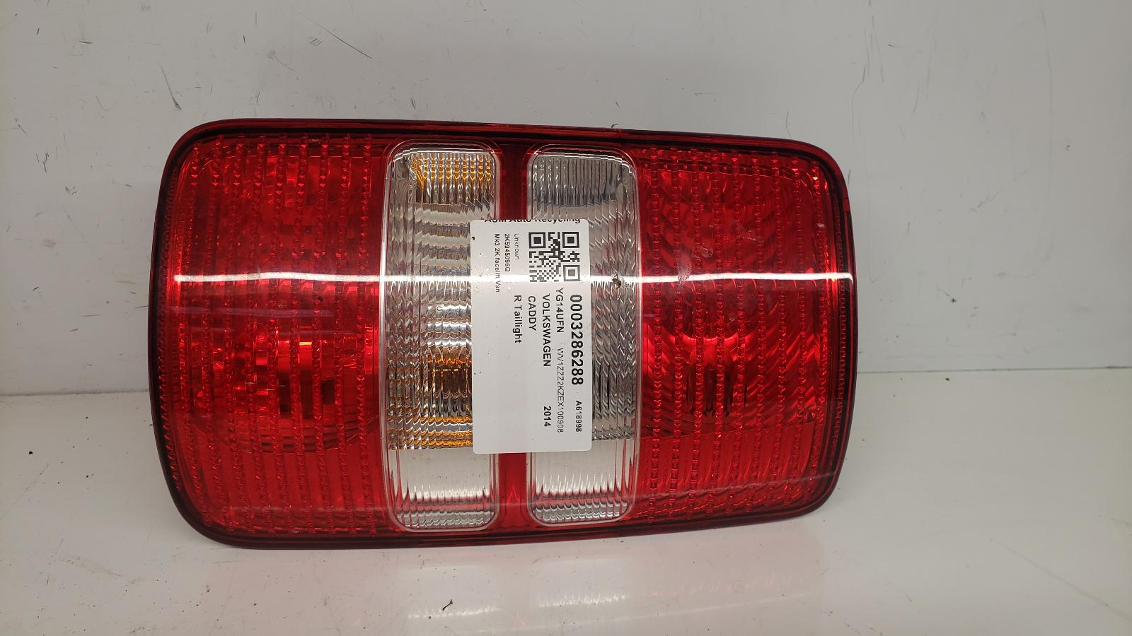 View Auto part R Taillight Volkswagen Caddy 2014