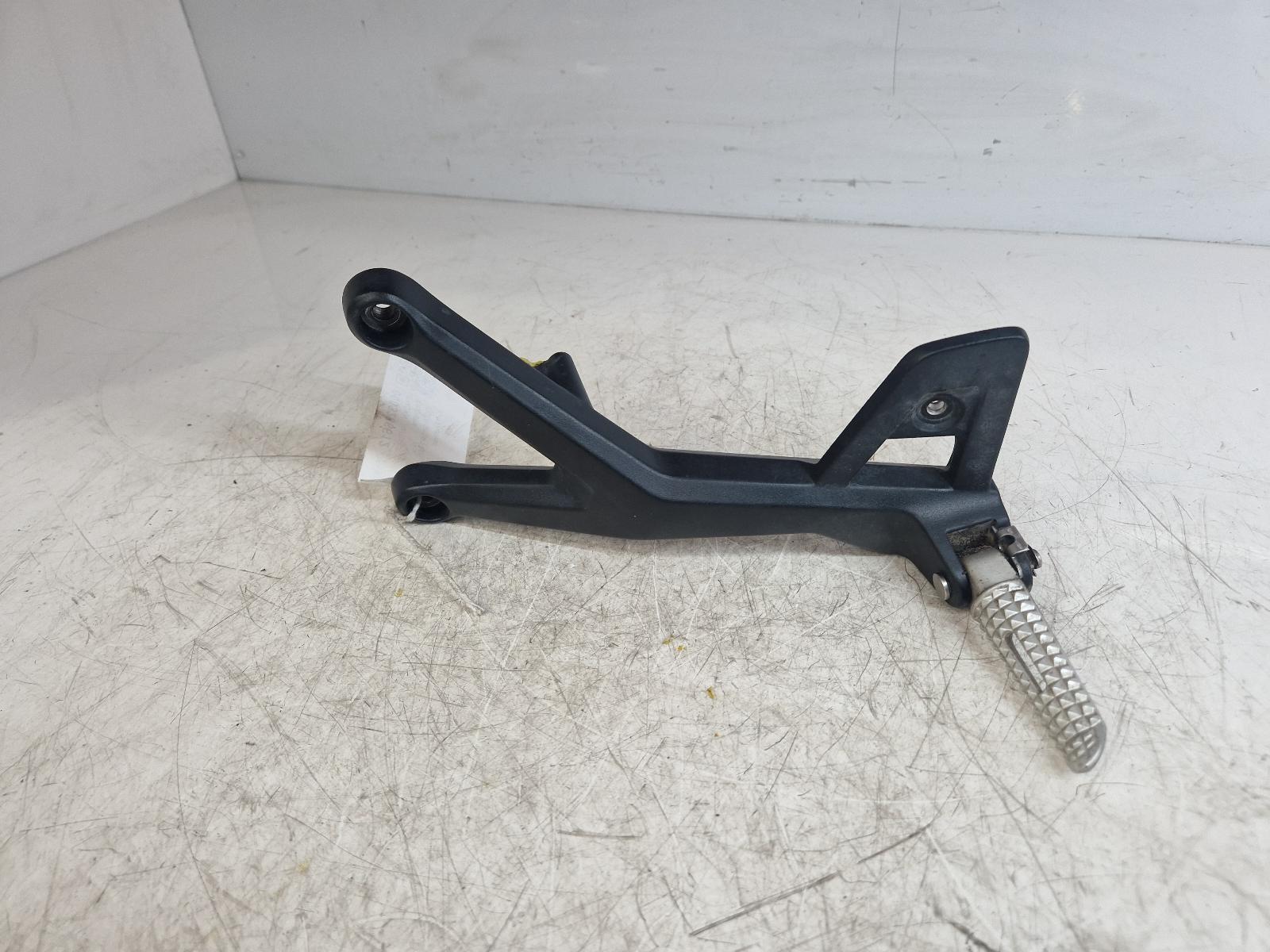View Auto part Left Footrest Triumph Tiger Sport 660 2024