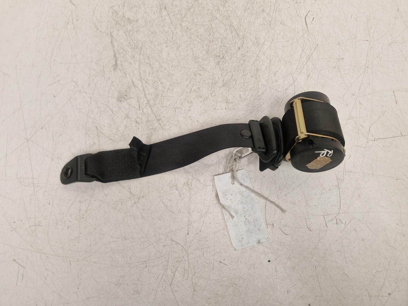View Auto part Seat Belt Mini (bmw) Mini 2002