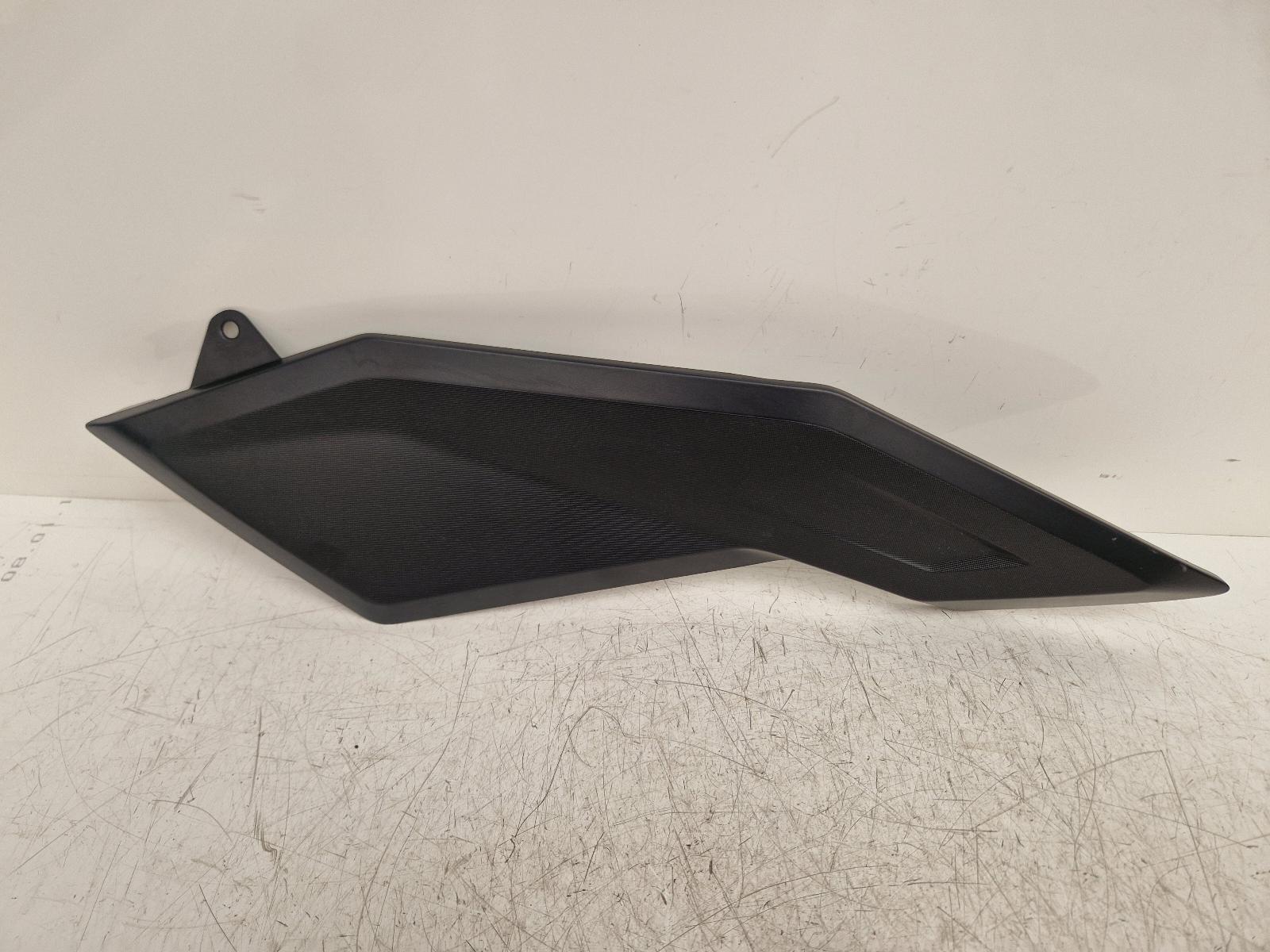 View Auto part Tank Trim Triumph Tiger Sport 660 2024