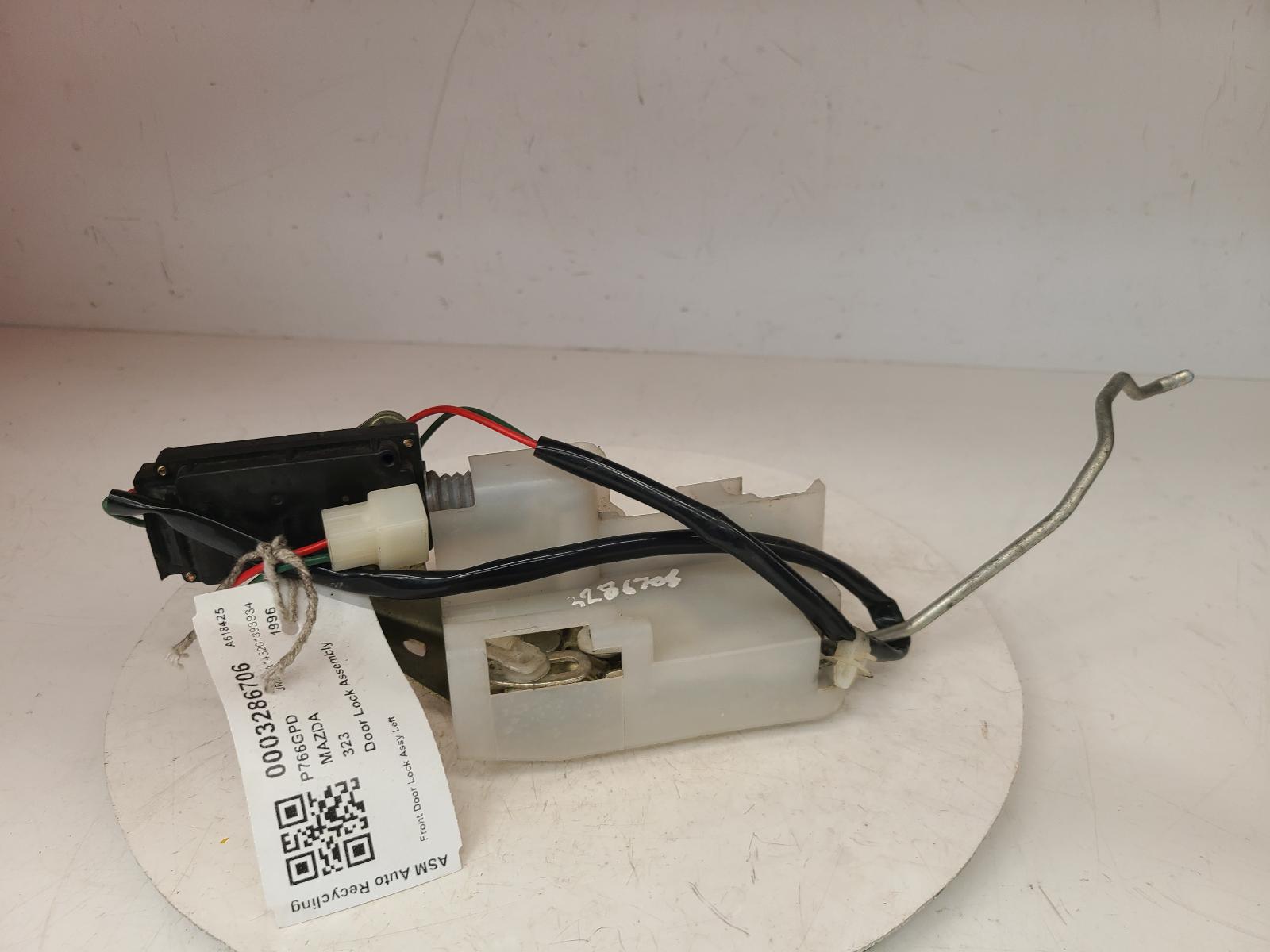 View Auto part Door Lock Assembly Mazda 323 1996