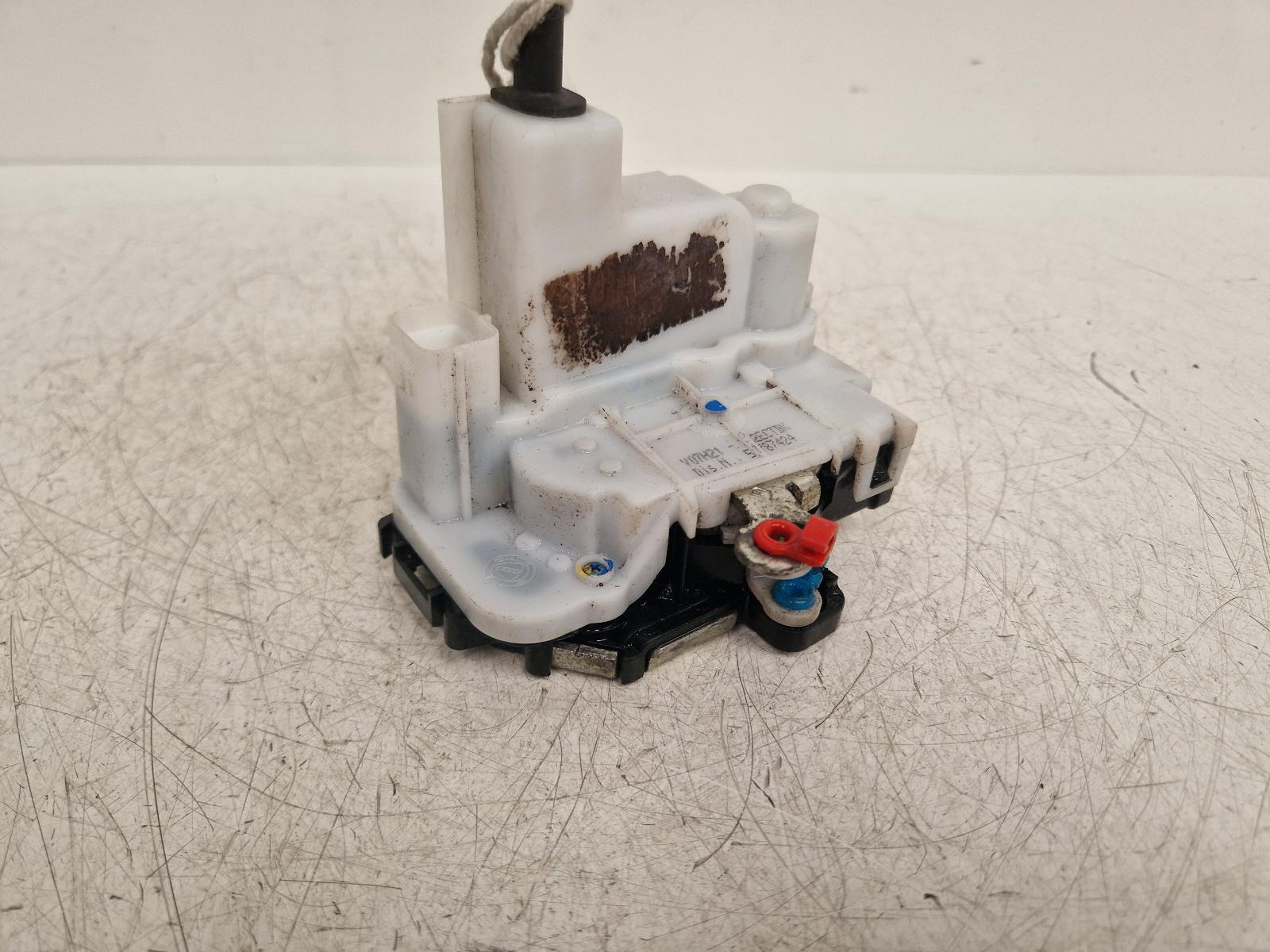View Auto part Door Lock Assembly Fiat 500 2008