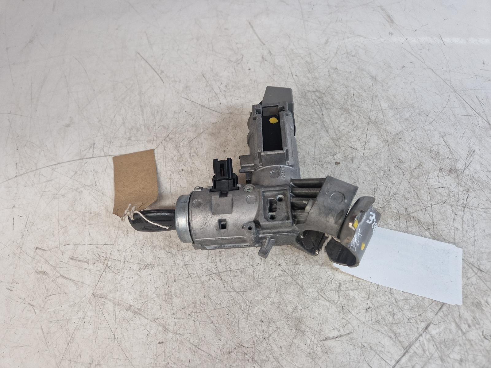 View Auto part Ignition W/Key Ford Fiesta 2009