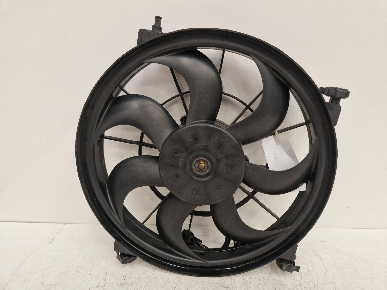 View Auto part Engine Cooling Motor Hyundai I20 2009