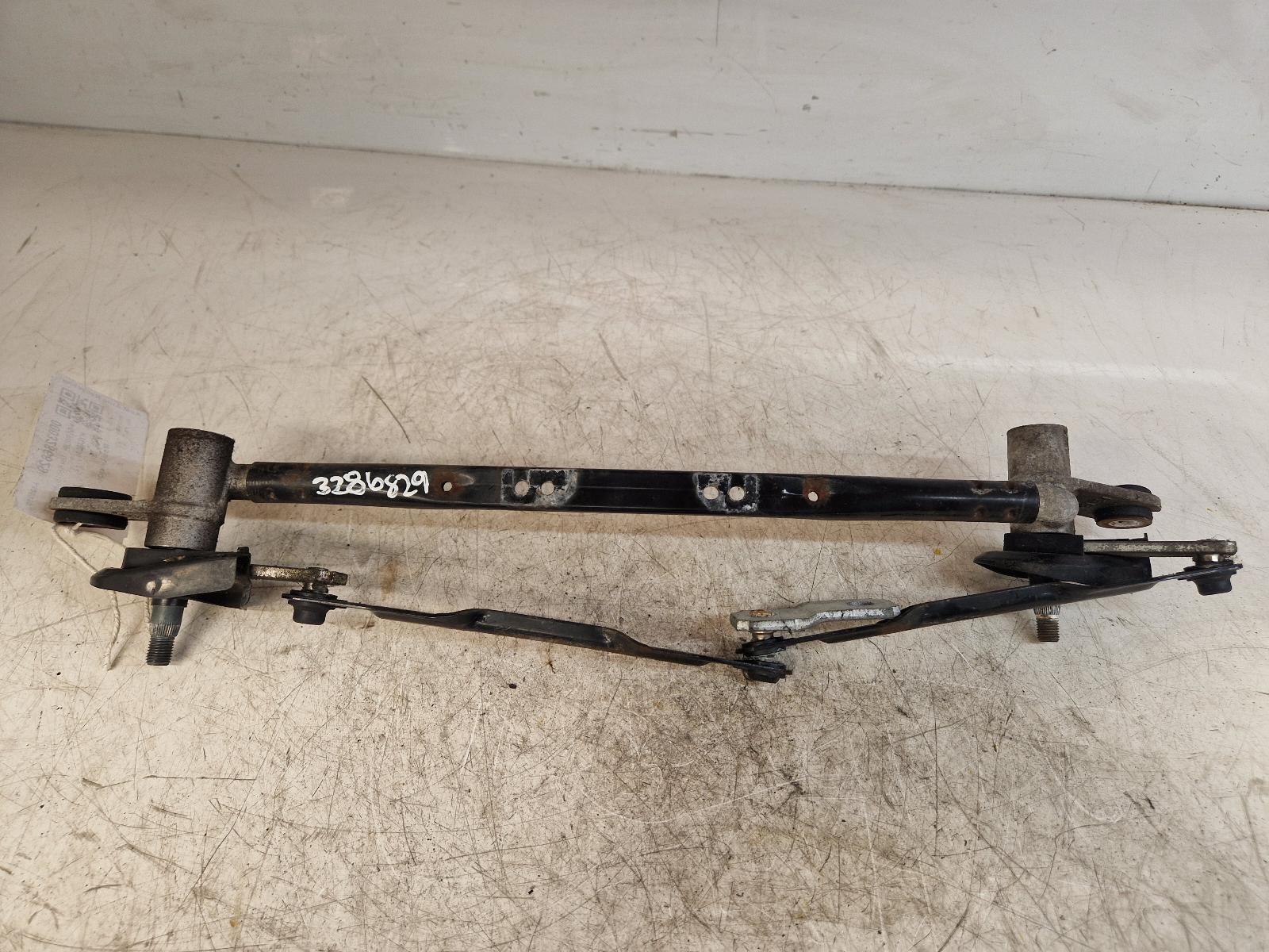 View Auto part Wiper Linkage Hyundai I20 2009