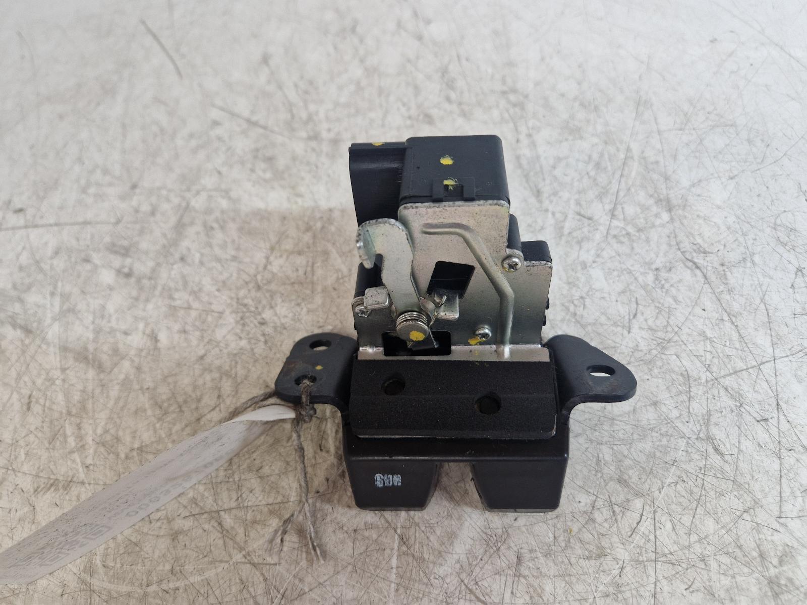 View Auto part Bootlid/Tailgate Lock Kia Soul 2011
