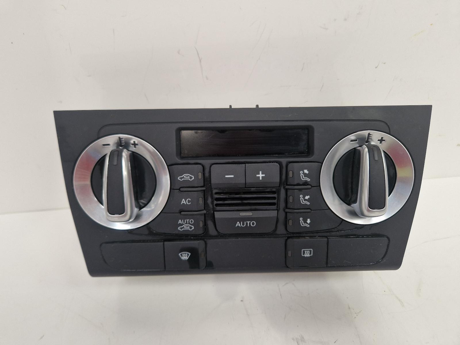 View Auto part Heater/AC Controller Audi A3 2010