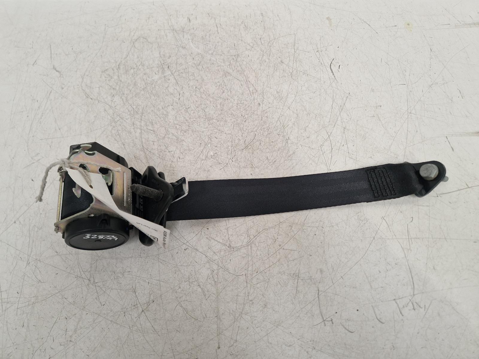 View Auto part Seat Belt Peugeot 208 2014