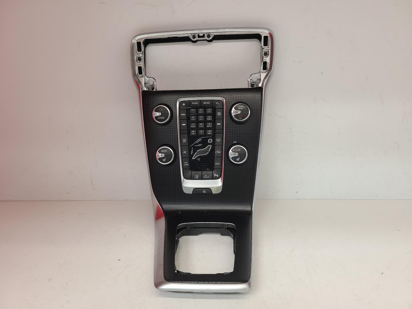 View Auto part A/V Equipment Volvo V40 2018