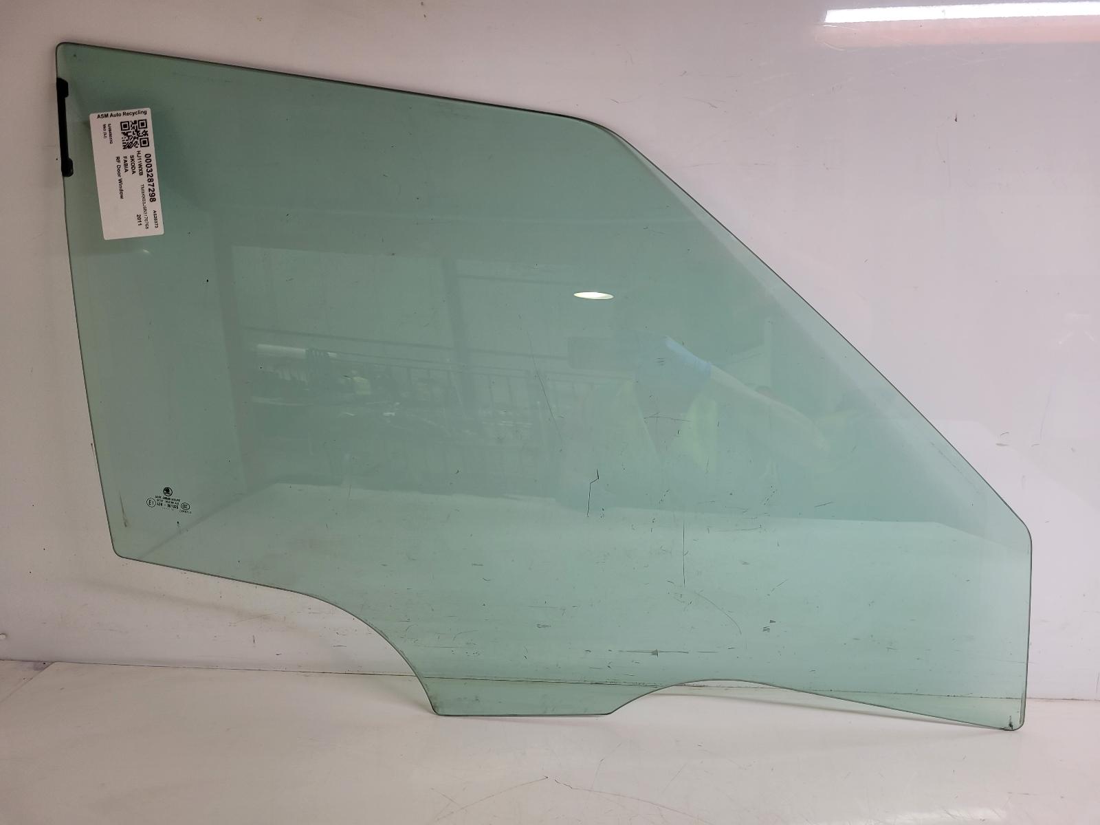View Auto part RF Door Window Skoda Fabia 2011