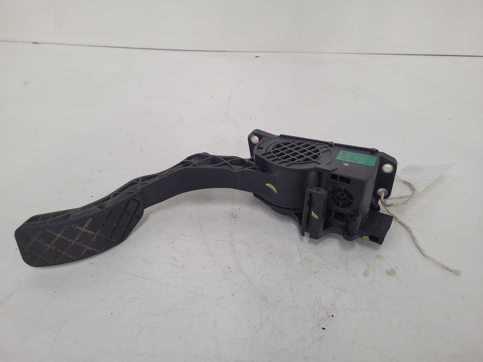 View Auto part Pedal Potentiometer Skoda Fabia 2011