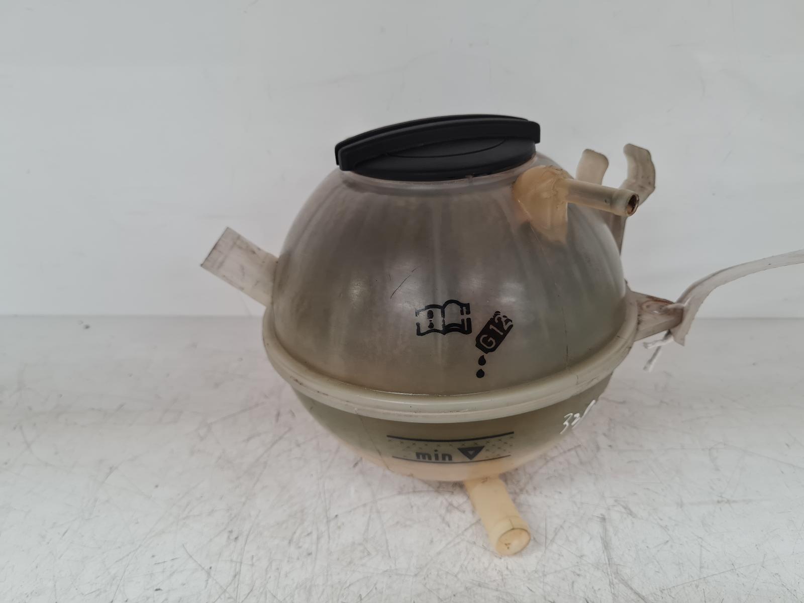 View Auto part Overflow Bottle Volkswagen Tiguan 2008