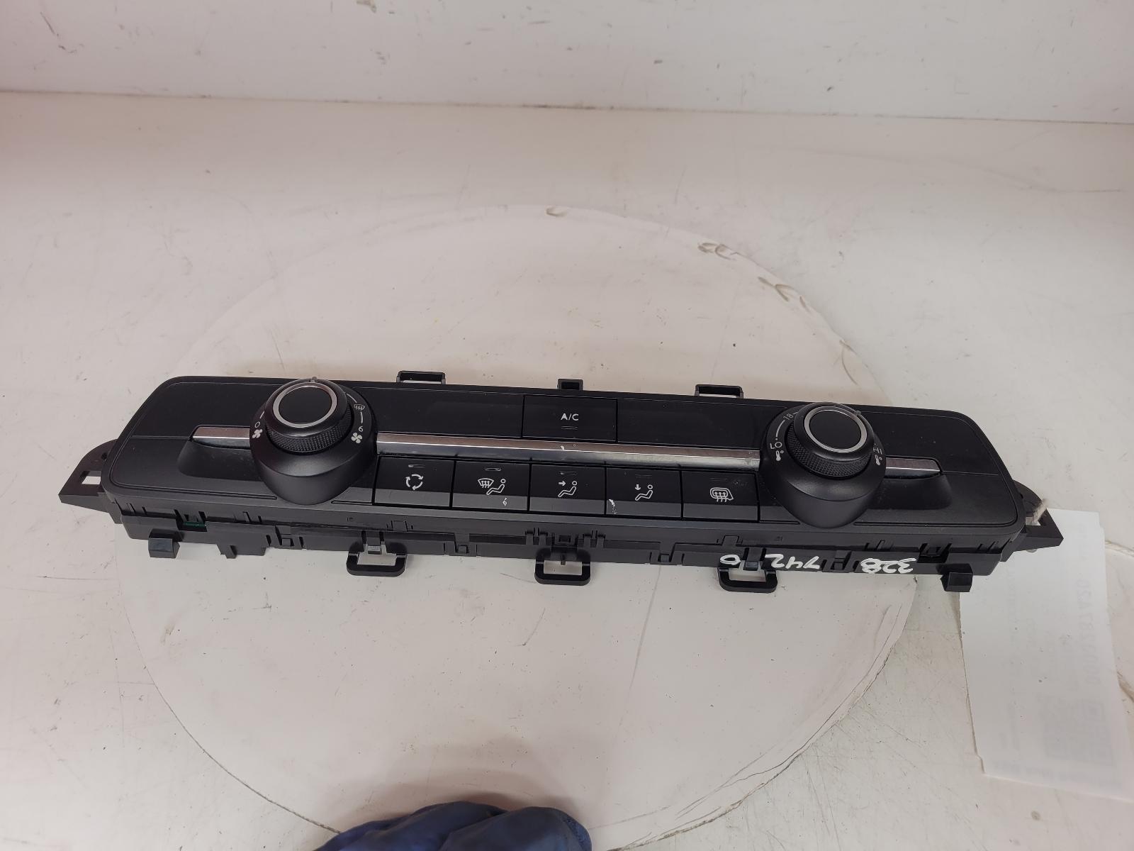 View Auto part Heater/AC Controller Citroen Berlingo 2020
