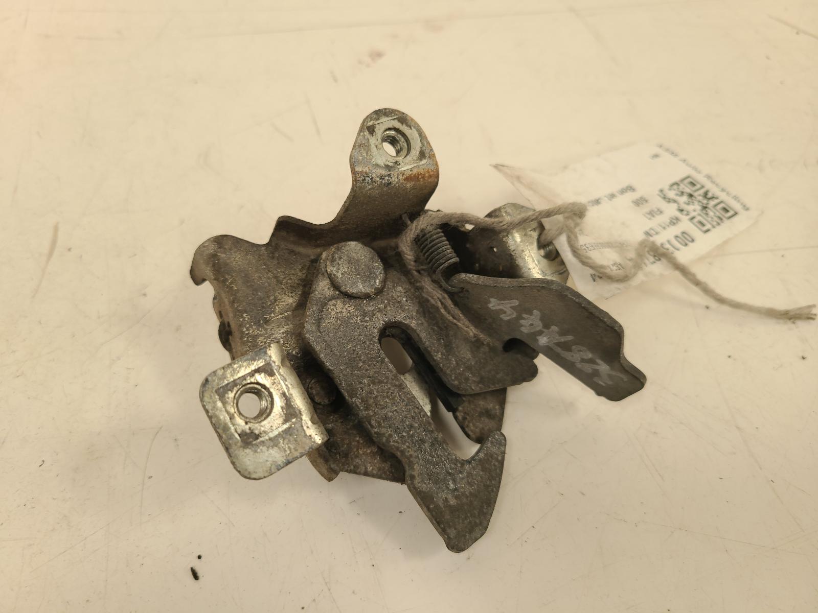 View Auto part Bonnet Latch Fiat 500 2011