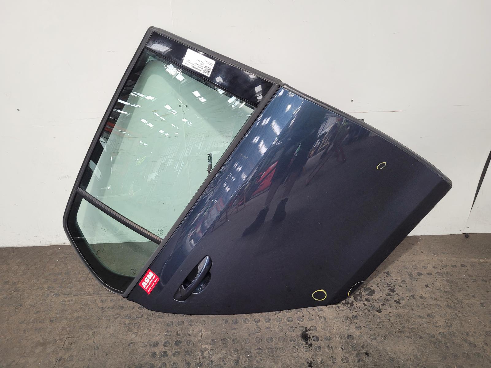 View Auto part R Rear Door Volkswagen Golf 2009