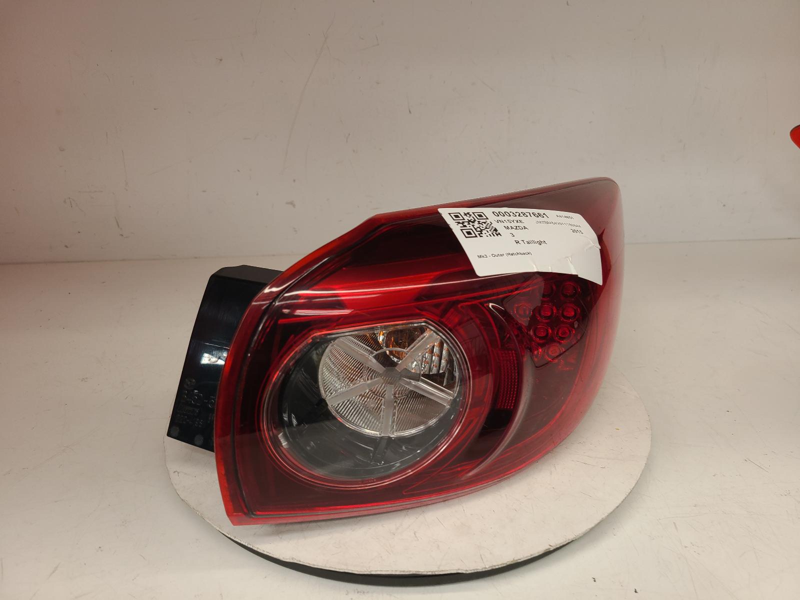 View Auto part R Taillight Mazda 3 2015
