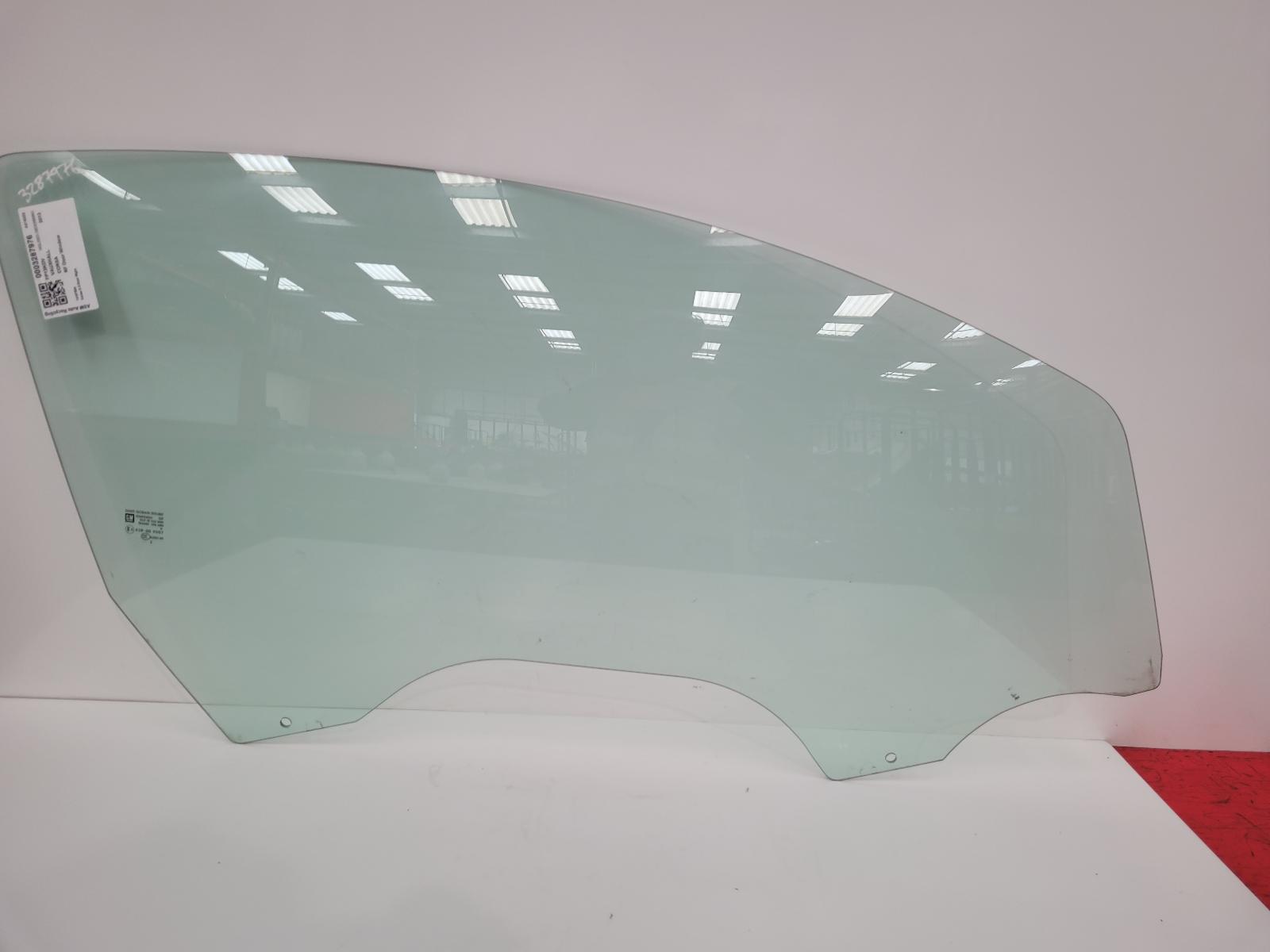 View Auto part RF Door Window Vauxhall Corsa 2013