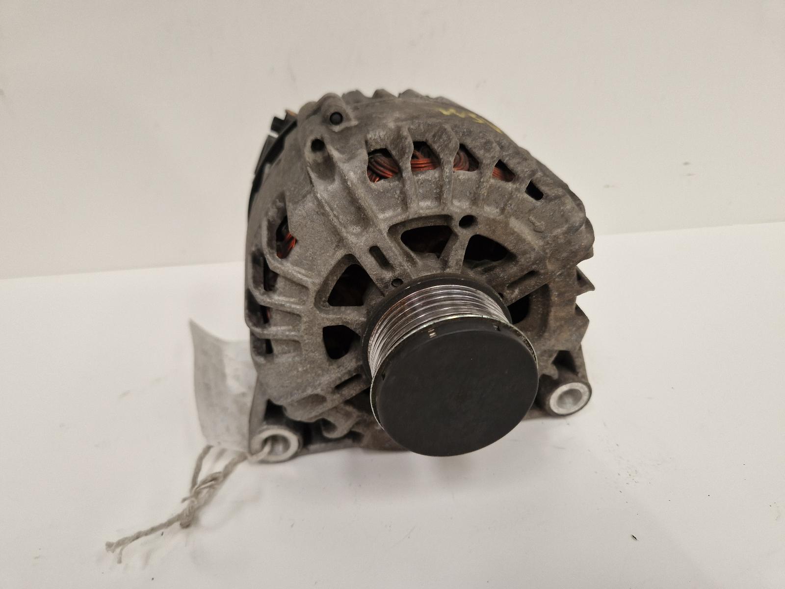 View Auto part Alternator Peugeot 308 2014