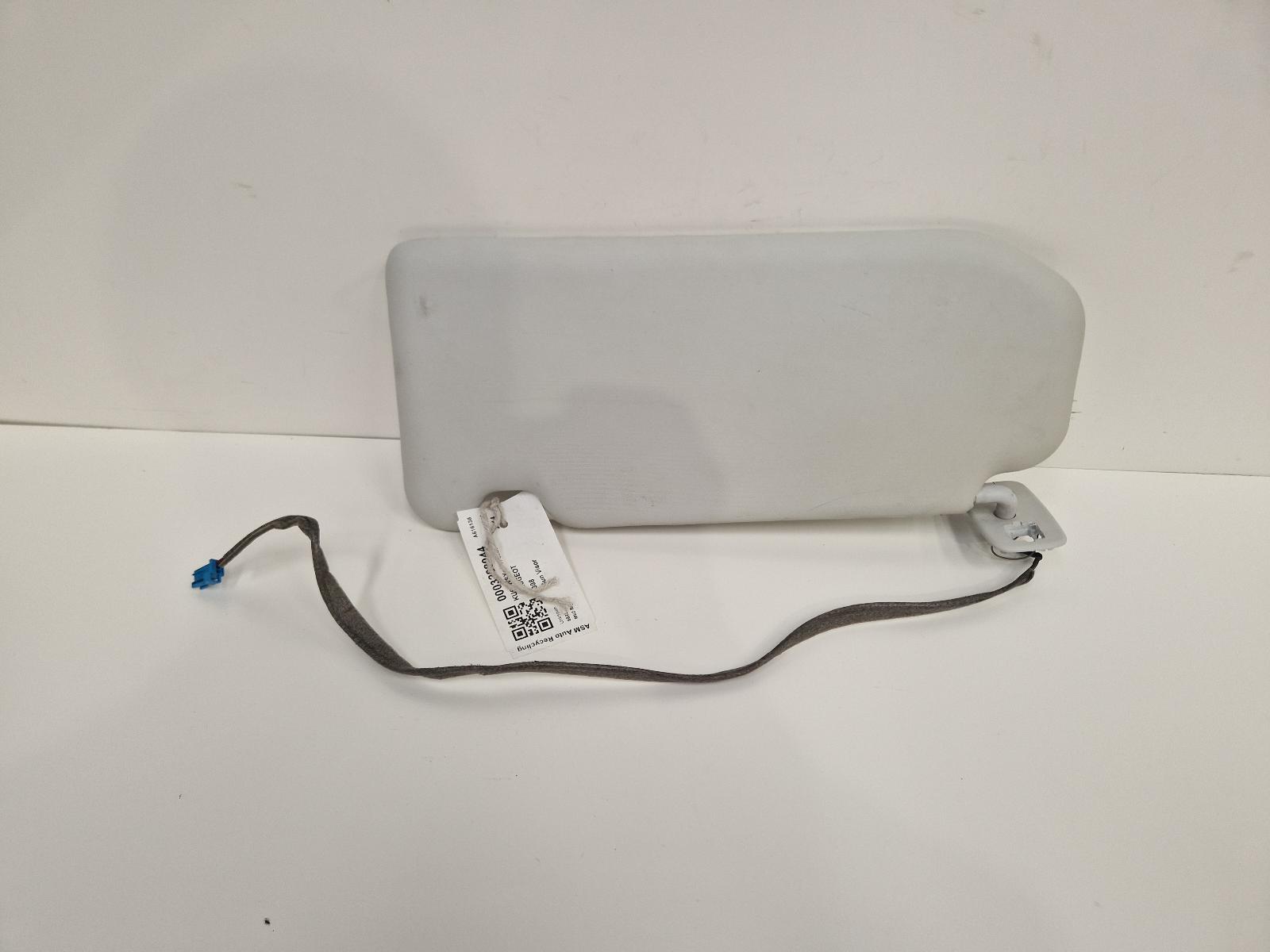 View Auto part Sun visor Peugeot 308 2014