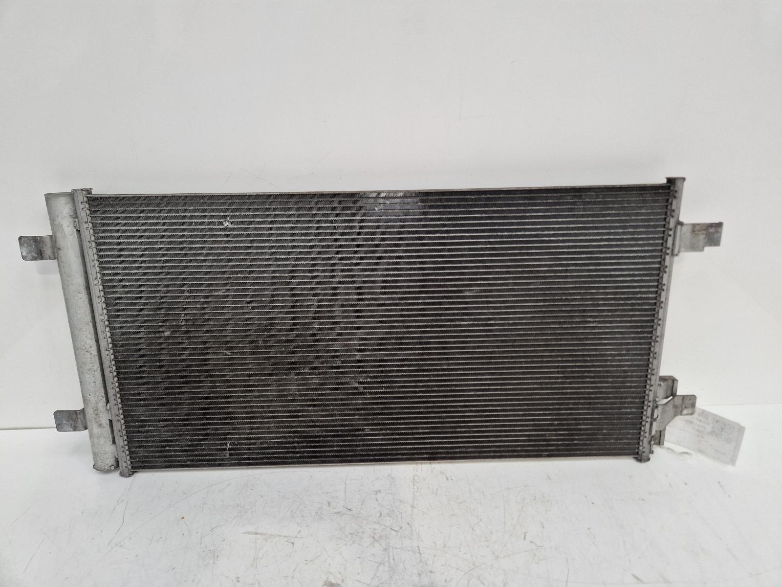 View Auto part Condenser Volkswagen Polo 2019